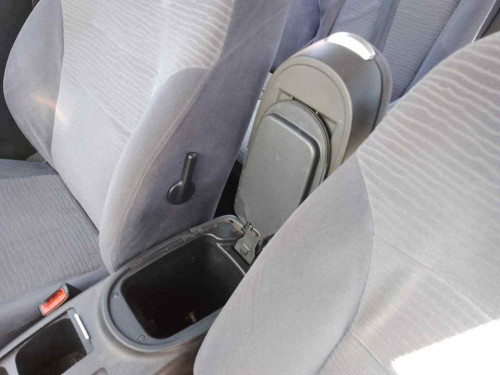 APOYABRAZOS CENTRAL Nissan PRIMERA BERLINA (P12) 