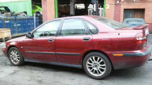  VOLVO S40 BERLINA 