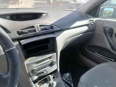 RENAULT LAGUNA II (BG0)