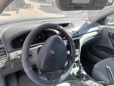 RENAULT LAGUNA II (BG0)
