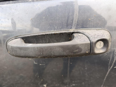 MANETA EXTERIOR DELANTERA IZQUIERDA