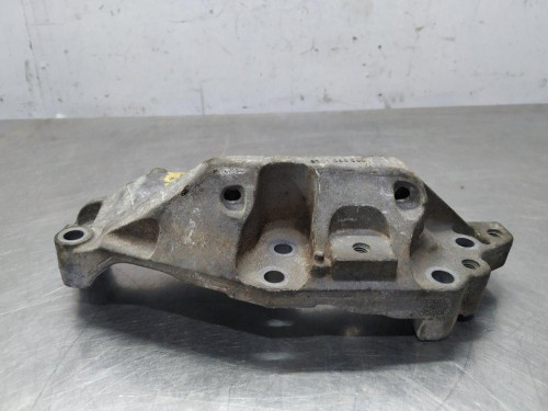 SOPORTE MOTOR Nissan NV400 FURGON (X62) 