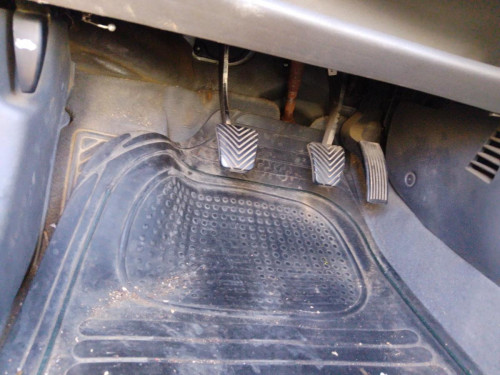 PEDAL EMBRAGUE Kia RIO (JB) 