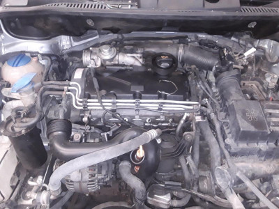 VOLKSWAGEN TOURAN (1T1)