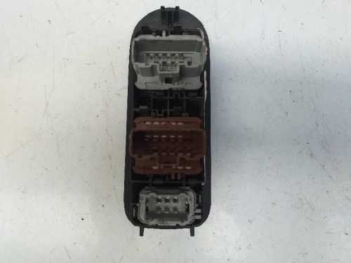  MANDO ELEVALUNAS DELANTERO IZQUIERDO Renault MEGANE II BERLINA 5P 