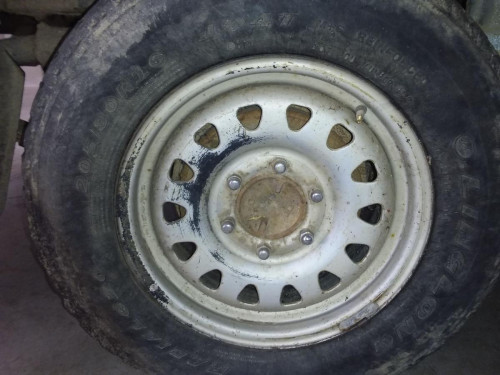 LLANTA Mitsubishi L200 (K70) 