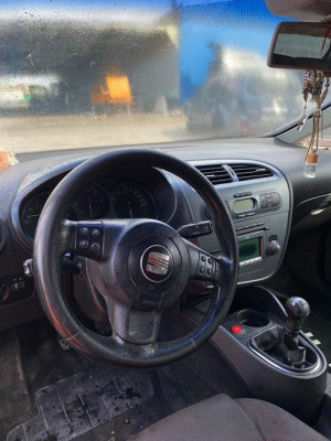 SEAT LEON (1P1)