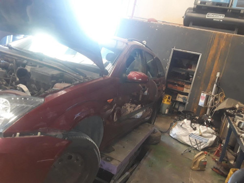  FORD FOCUS FAMILIAR (CAK) 