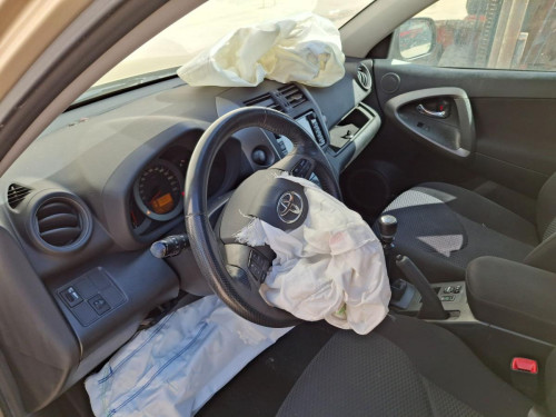 TOYOTA RAV4 (A3) — автомобиль-донор на запчасти 