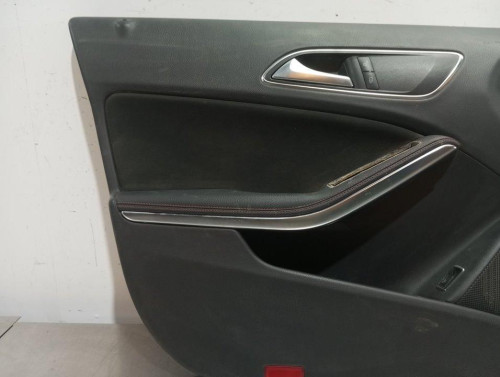  GUARNECIDO PUERTA DELANTERA IZQUIERDA Mercedes-Benz CLASE GLA (BM 156) 