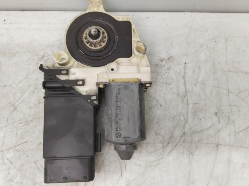 MOTOR ELEVALUNAS DELANTERO IZQUIERDO Seat TOLEDO (1M2) 