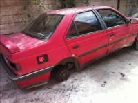 PEUGEOT 405 BERLINA