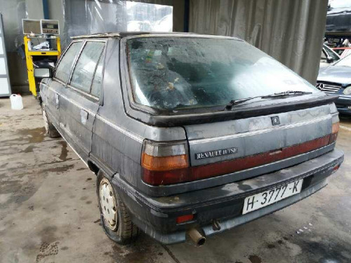  RENAULT 