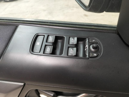 MANDO ELEVALUNAS DELANTERO IZQUIERDO LAND ROVER FREELANDER (LR2) 