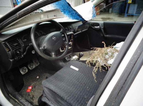  OPEL VECTRA B BERLINA 