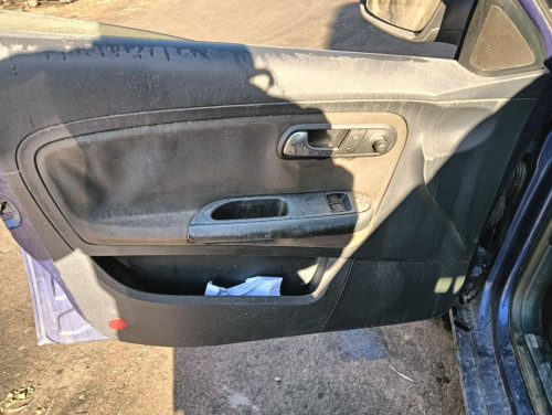  SEAT CORDOBA BERLINA (6L2) 