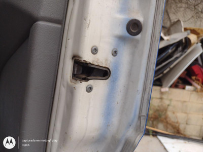 CERRADURA PUERTA DELANTERA DERECHA