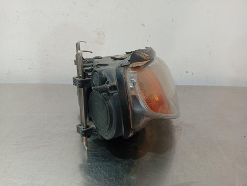  FARO DERECHO Volvo V70 FAMILIAR 