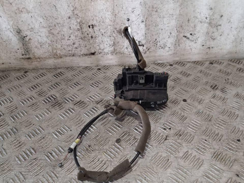 CERRADURA PUERTA TRASERA DERECHA 