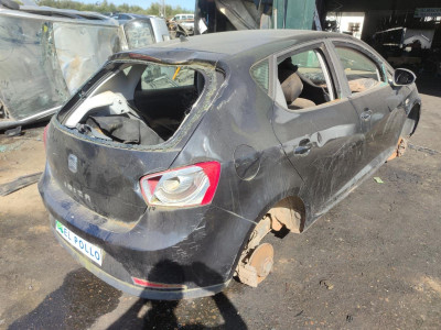 SEAT IBIZA BERLINA (6J5)