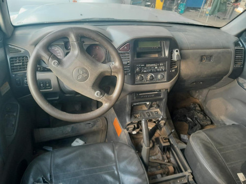  MITSUBISHI MONTERO (V60/V70) 