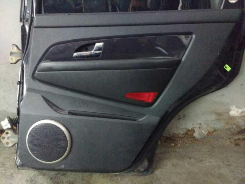  PUERTA TRASERA DERECHA SSANGYONG REXTON 