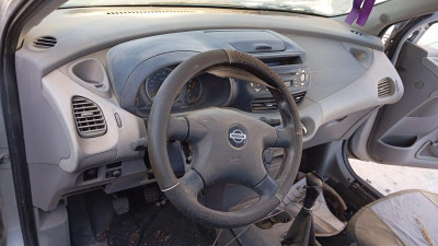 NISSAN ALMERA TINO (V10M)