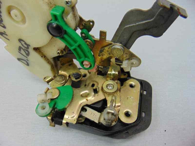 CERRADURA PUERTA DELANTERA IZQUIERDA, KIA, SORENTO (BL)