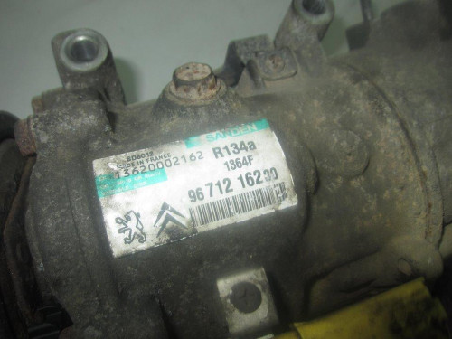  COMPRESOR AIRE ACONDICIONADO 