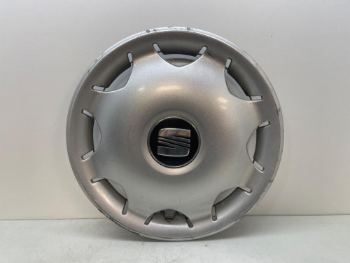 TAPACUBOS Seat IBIZA (6K1) 