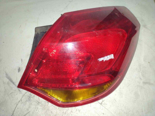  PILOTO TRASERO DERECHO Opel ASTRA J BERLINA 5P 