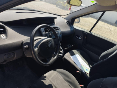 RENAULT SCENIC II (JM)