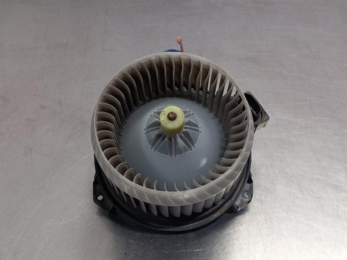 MOTOR CALEFACCION TOYOTA YARIS (KSP1/NLP1/NSP1) 