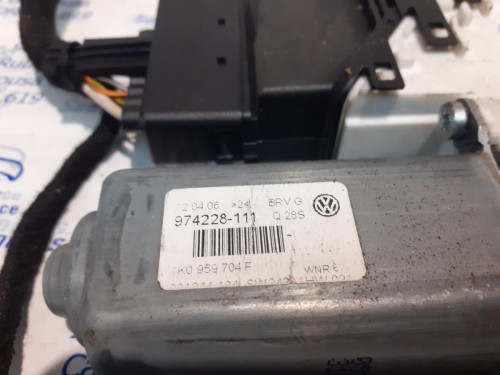 MOTOR ELEVALUNAS TRASERO DERECHO 