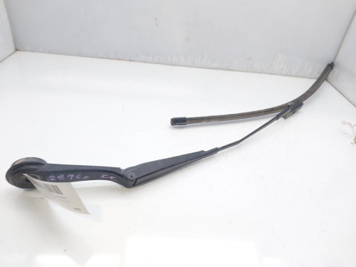 BRAZO LIMPIA DELANTERO DERECHO FORD FOCUS BERLINA (CB8) 