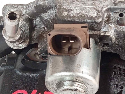 BOMBA INYECCION Infiniti Q30 
