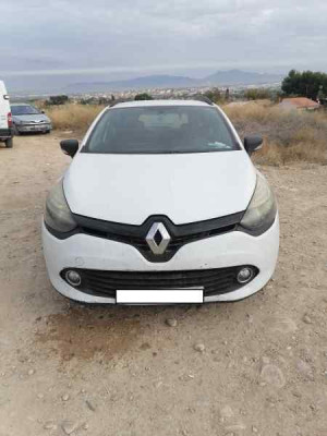 RENAULT CLIO IV GRANDTOUR