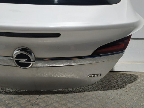  PORTON TRASERO OPEL INSIGNIA BERLINA 