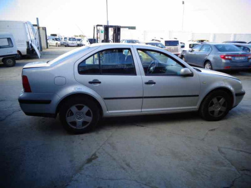 VOLKSWAGEN BORA BERLINA (1J2)(1998) — автомобиль-донор на запчасти 