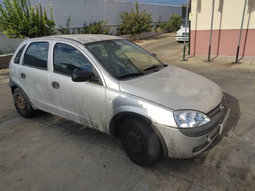 Opel Corsa C (2000->) Comfort — vehículo donante para recambios 