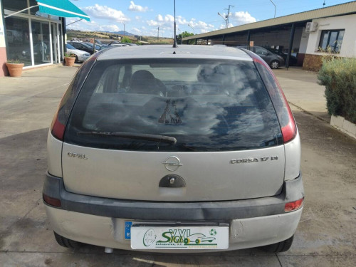 Opel Corsa C (2000->) Comfort — vehículo donante para recambios 
