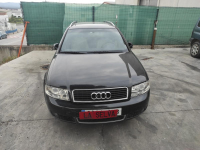 AUDI A4 AVANT (8E)