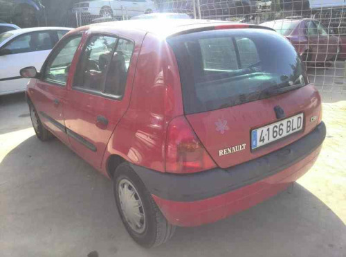 RENAULT CLIO II FASE I (B/CB0) — vehículo donante para recambios 