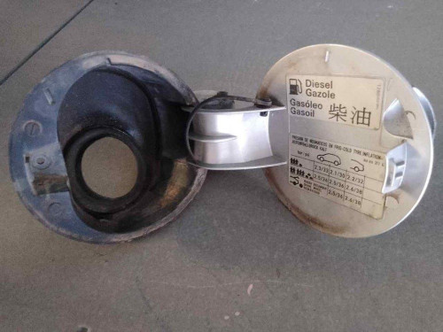 TAPA EXTERIOR COMBUSTIBLE SEAT CORDOBA BERLINA (6L2) 