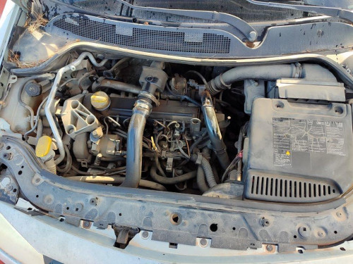  RENAULT MEGANE II BERLINA 5P 