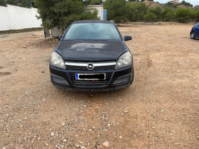 OPEL ASTRA H BERLINA