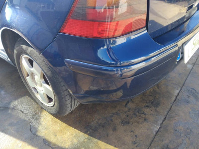 PARAGOLPES TRASERO Volkswagen Golf IV Berlina (1J1)(10.1997->2004)