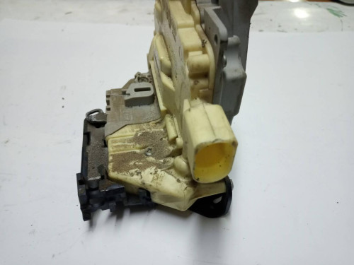 CERRADURA PUERTA TRASERA DERECHA VOLKSWAGEN PASSAT VARIANT (3C5) 