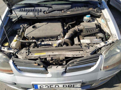 NISSAN ALMERA TINO (V10M)