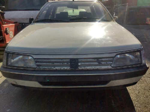  PEUGEOT 405 BERLINA 